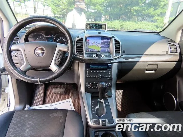 ChevroletGMDaewoo Captiva 2013 thumb 7