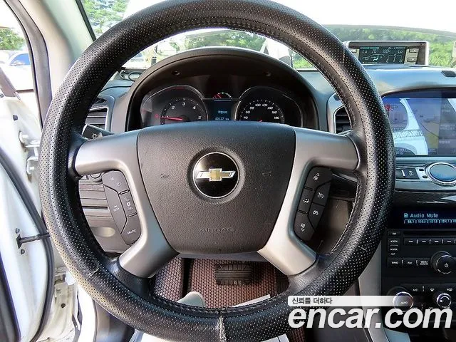 ChevroletGMDaewoo Captiva 2013 thumb 8