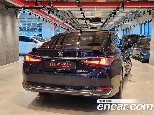 Lexus ES 2021 thumb 2