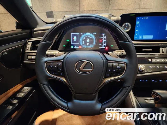 Lexus ES 2021 thumb 8