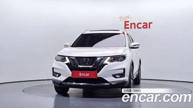 Nissan X-Trail 2018 thumb 3