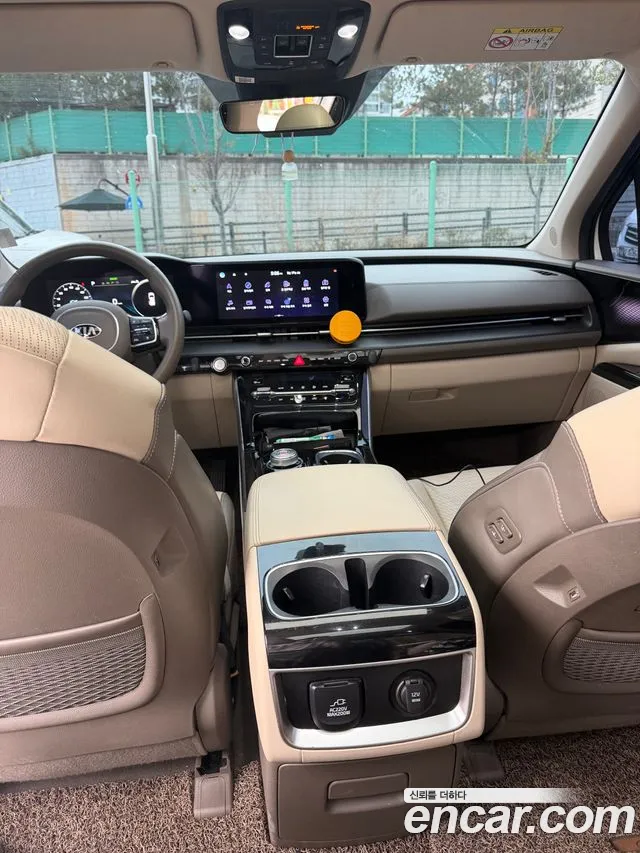 Kia Carnival 2021 thumb 7