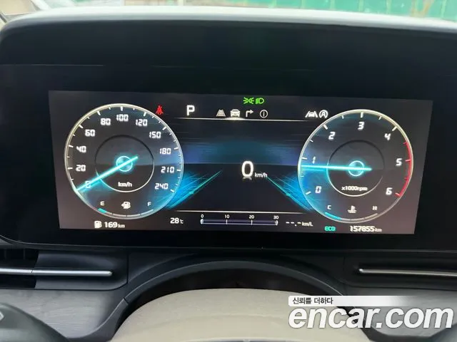 Kia Carnival 2021 thumb 8