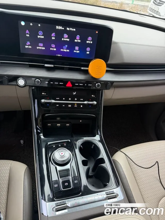 Kia Carnival 2021 thumb 9