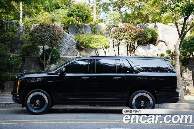 Cadillac Escalade 2025 thumb 5