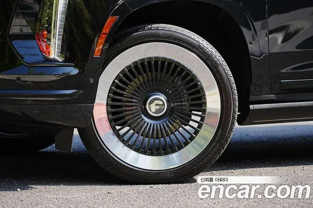 Cadillac Escalade 2025 thumb 6