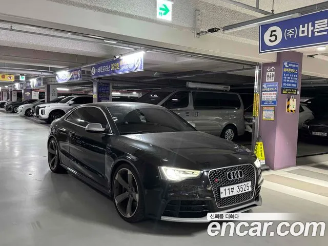 Audi RS5 2015 thumb 2