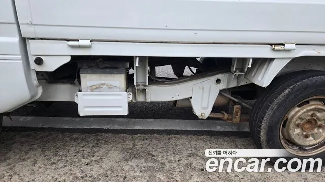 ChevroletGMDaewoo labo 1992 thumb 4