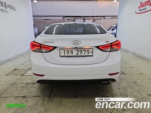 Hyundai Avante 2015 thumb 4