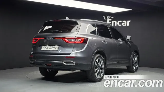 Renault-KoreaSamsung Koleos 2016 thumb 2