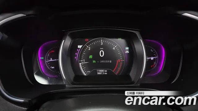 Renault-KoreaSamsung Koleos 2016 thumb 8