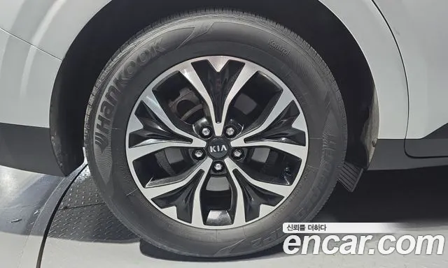 Kia Carnival 2020 thumb 5