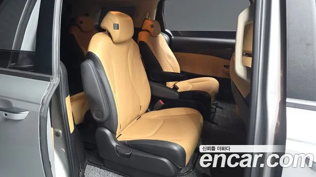 Kia Carnival 2020 thumb 11