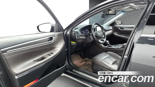 Hyundai Grandeur 2017 thumb 10