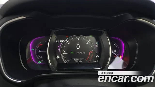 Renault-KoreaSamsung Koleos 2016 thumb 8