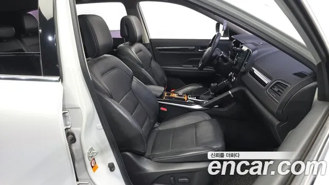 Renault-KoreaSamsung Koleos 2016 thumb 11
