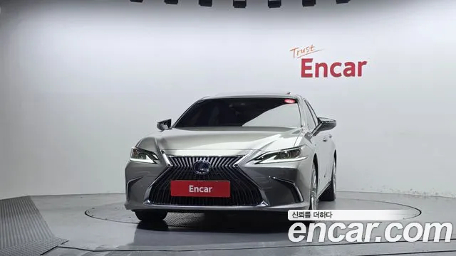 Lexus ES 2020 thumb 3