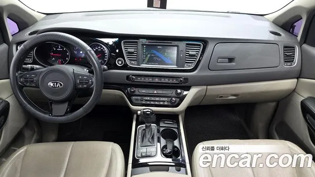 Kia Carnival 2015 thumb 7