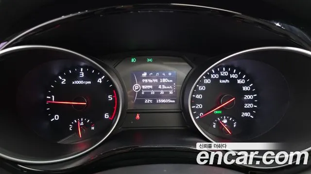 Kia Carnival 2015 thumb 8