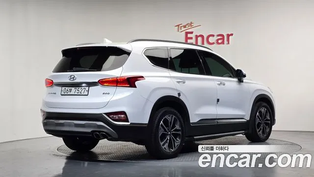 Hyundai Santa Fe 2019 thumb 2