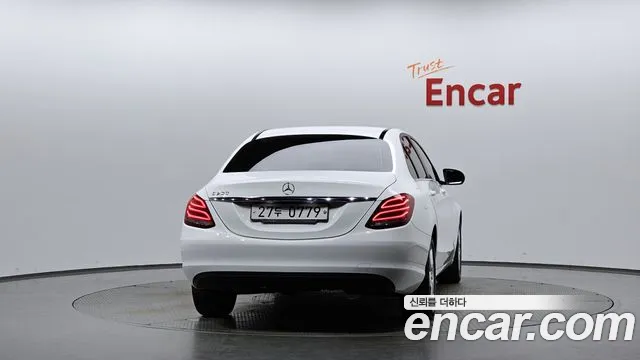 Mercedes-Benz C-Класс 2015 thumb 3