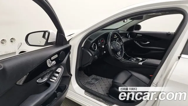 Mercedes-Benz C-Класс 2015 thumb 9