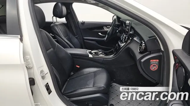 Mercedes-Benz C-Класс 2015 thumb 10