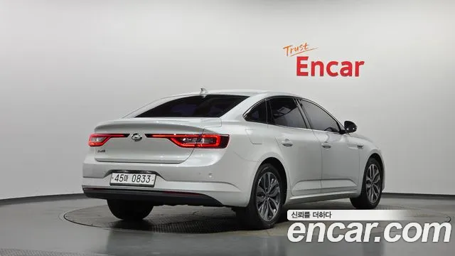 Renault-KoreaSamsung Megane 2016 thumb 2