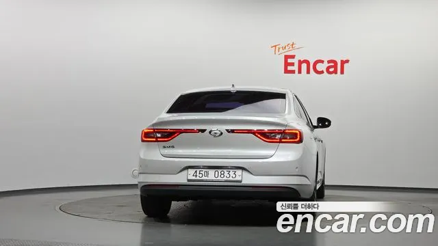 Renault-KoreaSamsung Megane 2016 thumb 4