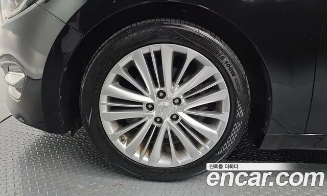 Hyundai Aslan 2015 thumb 5