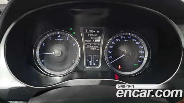 Hyundai Aslan 2015 thumb 8