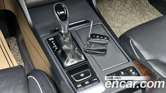 Hyundai Aslan 2015 thumb 9