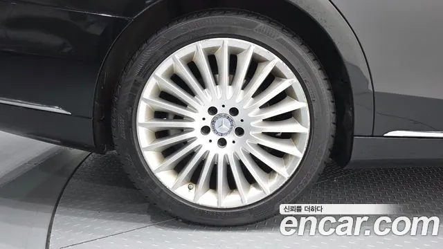 Mercedes-Benz S-Класс 2015 thumb 5