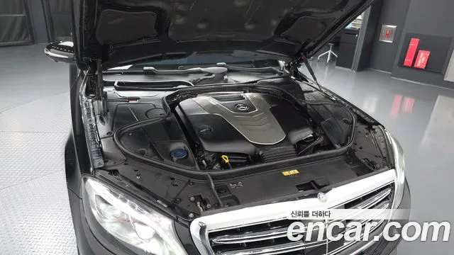 Mercedes-Benz S-Класс 2015 thumb 6