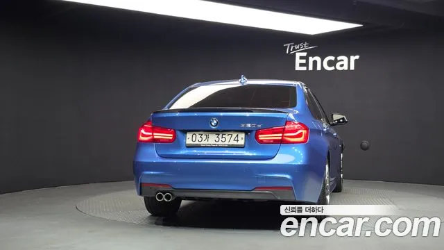 BMW 3-Series 2018 thumb 4