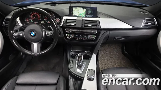 BMW 3-Series 2018 thumb 7