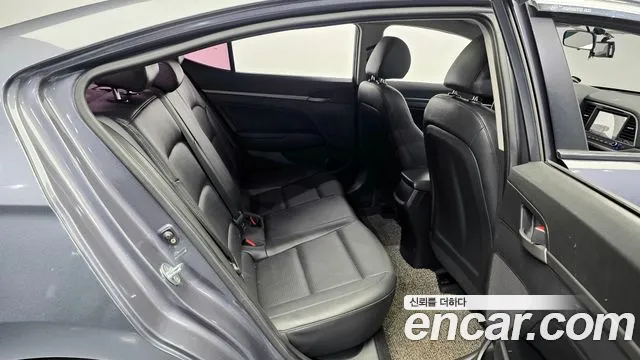 Hyundai Avante 2018 thumb 10
