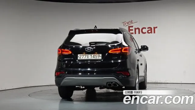 Hyundai Santa Fe 2017 thumb 3
