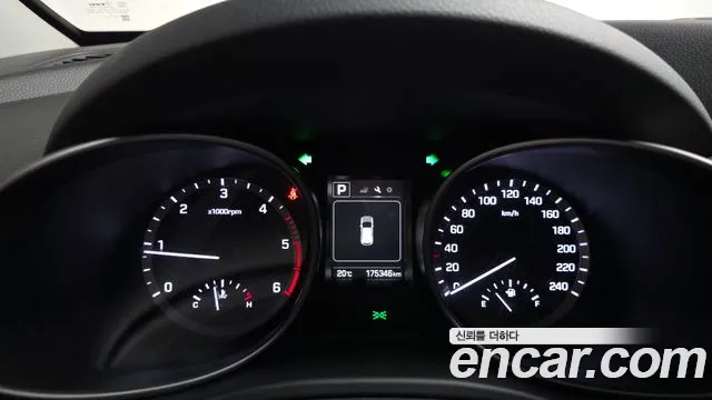 Hyundai Santa Fe 2017 thumb 7