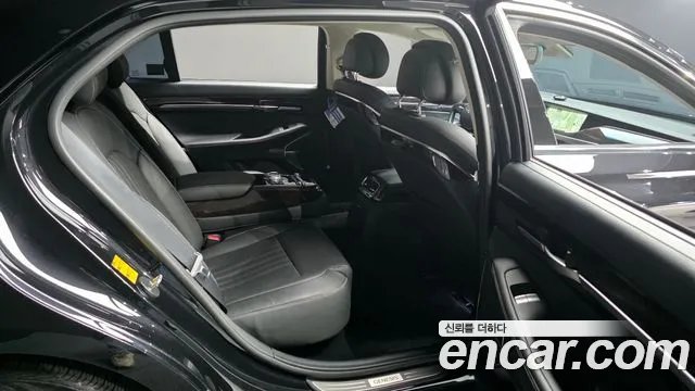 Genesis G90 2020 thumb 11