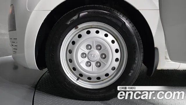 Hyundai Staria 2022 thumb 5