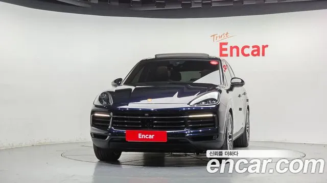Porsche Cayenne 2021 thumb 3