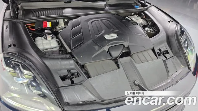Porsche Cayenne 2021 thumb 6