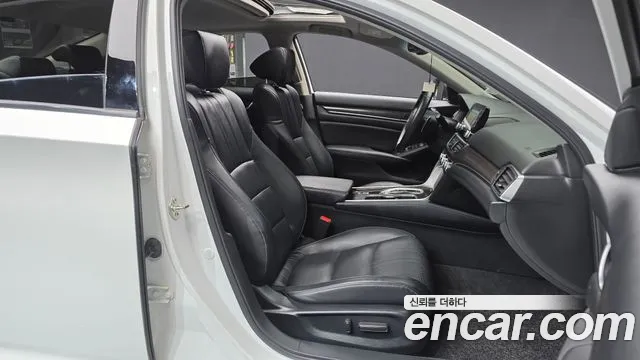 Honda Accord 2018 thumb 11