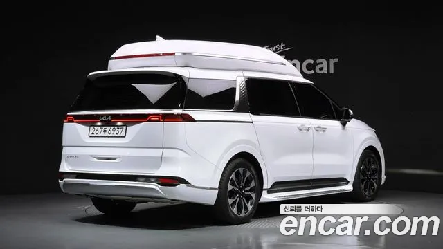 Kia Carnival 2021 thumb 2