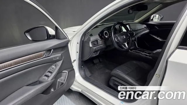 Honda Accord 2020 thumb 10
