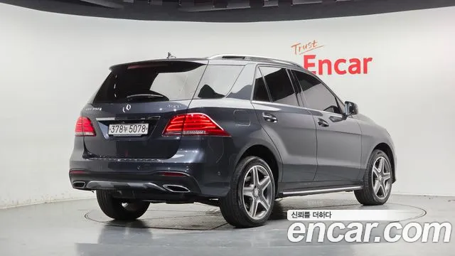 Mercedes-Benz GLE 2016 thumb 2