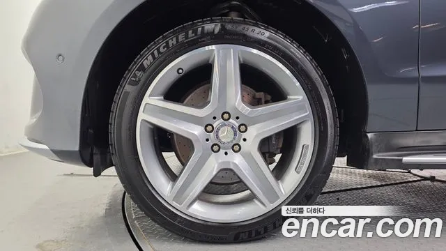 Mercedes-Benz GLE 2016 thumb 5