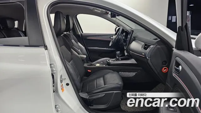 Renault-KoreaSamsung Arkana 2020 thumb 11