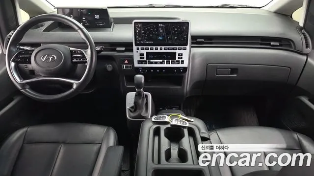 Hyundai Staria 2022 thumb 7